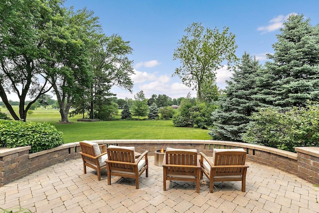 115 Thornbrook Rd, Dekalb, IL 60115 - view of patio / terrace