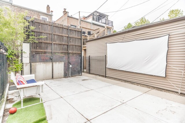 4805 S Langley Ave, Chicago, IL 60615 - view of patio / terrace