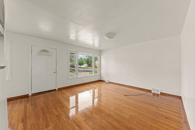 4537 Fishermans Ter, Lyons, IL 60534 - entrance foyer featuring light wood-type flooring and baseboards