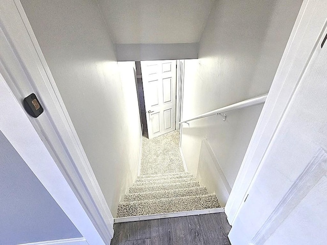 1343 E Anderson Dr, Palatine, IL 60074 - stairway featuring wood finished floors and baseboards