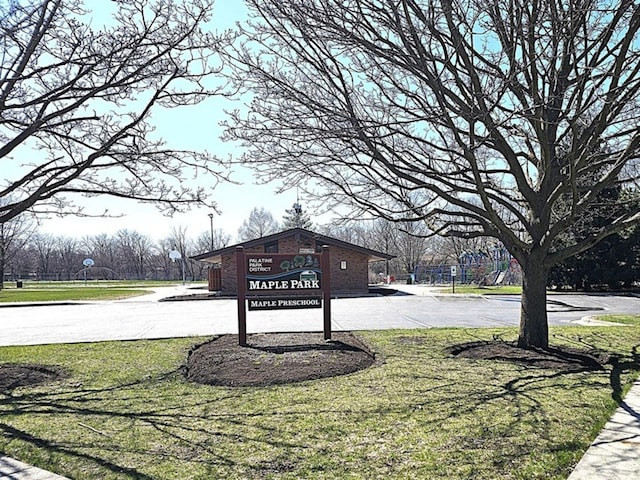 1343 E Anderson Dr, Palatine, IL 60074 - exterior space featuring a lawn