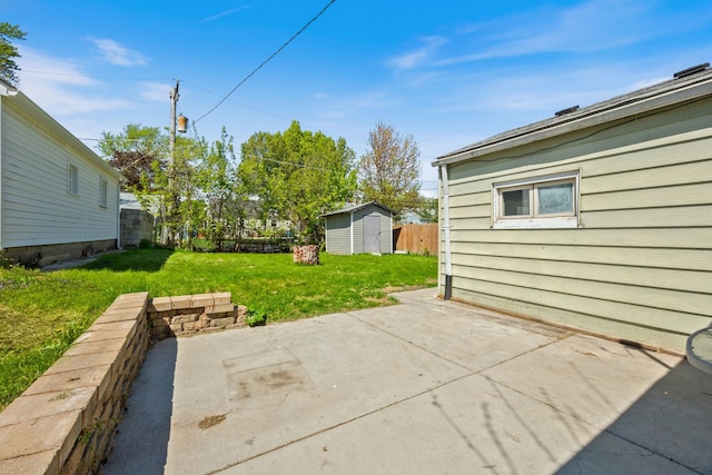 916 5th Ave, Aurora, IL 60505 - view of patio