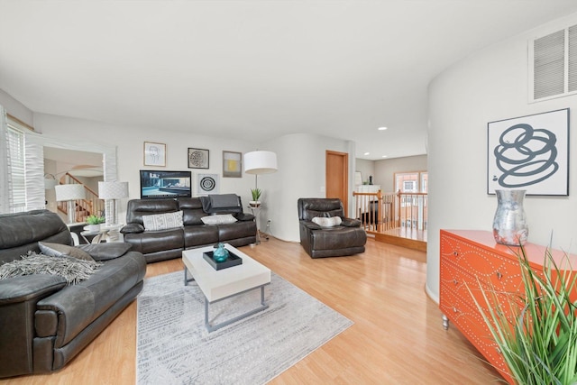 6235 S Knox Ave Unit K, Chicago, IL 60629 - living area featuring light wood-style flooring and recessed lighting