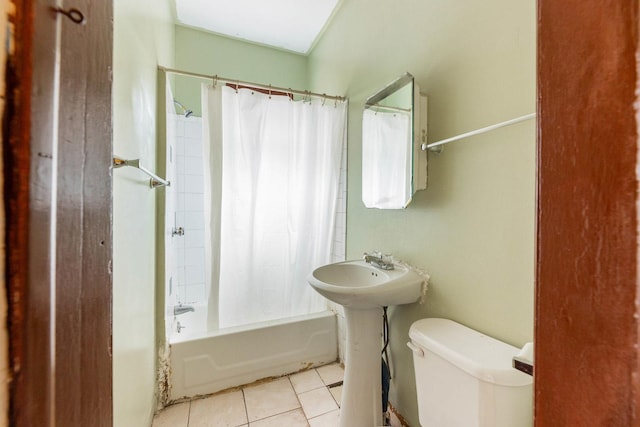 2227 W 21st St, Chicago, IL 60608 - bathroom with tile patterned floors, shower / bathtub combination with curtain, and toilet