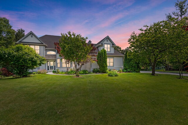7N001 Ridge Line Rd, Saint Charles, IL 60175 - view of front facade with a front yard