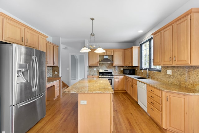 7N001 Ridge Line Rd, Saint Charles, IL 60175 - kitchen featuring stainless steel appliances, under cabinet range hood, light brown cabinetry, a kitchen island, and recessed lighting