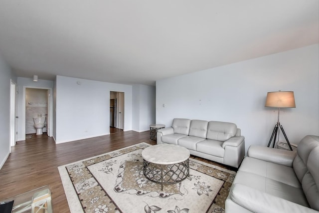 6325 N Sheridan Rd Unit 608, Chicago, IL 60660 - living room with wood finished floors and baseboards
