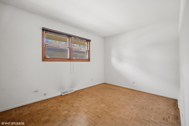 1713 N Laurel Dr, Mount Prospect, IL 60056 - empty room featuring baseboards