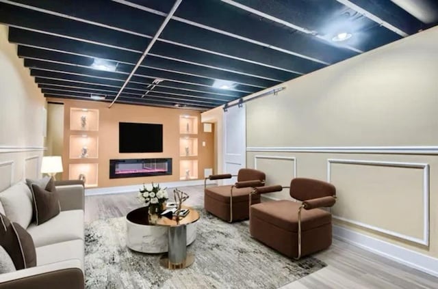 8431 S Crandon Ave, Chicago, IL 60617 - view of building lobby