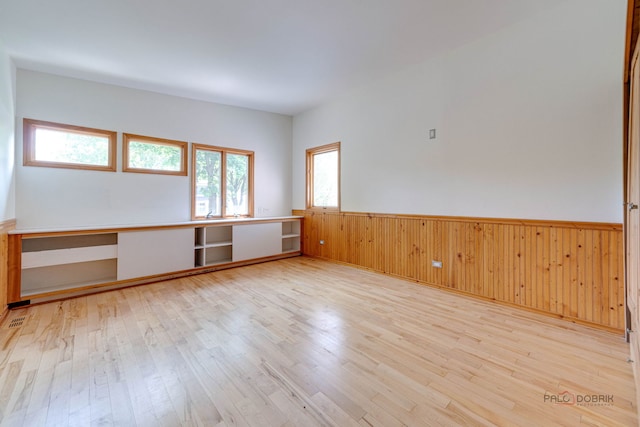 423 Ames St, Libertyville, IL 60048 - photo 21