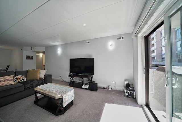 603 S River Rd Unit 2K, Des Plaines, IL 60016 - living room with carpet floors and baseboards