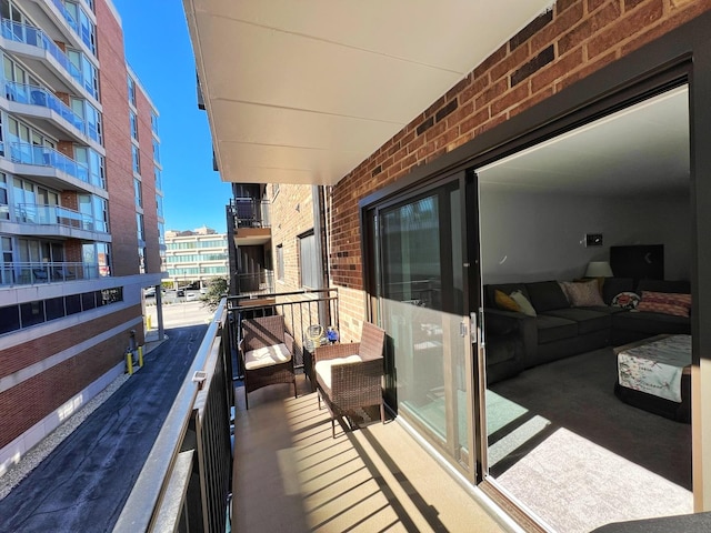 603 S River Rd Unit 2K, Des Plaines, IL 60016 - balcony with an outdoor hangout area