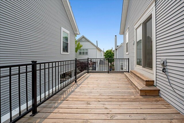 2847 N Wolcott Ave Unit D, Chicago, IL 60657 - view of wooden terrace