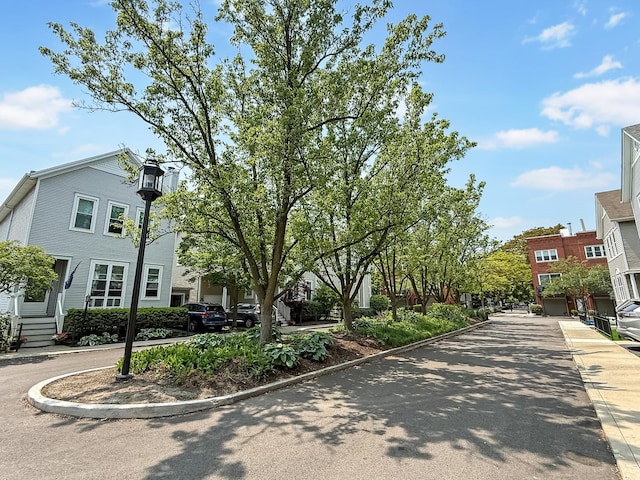 2847 N Wolcott Ave Unit D, Chicago, IL 60657 - view of home's community with a residential view