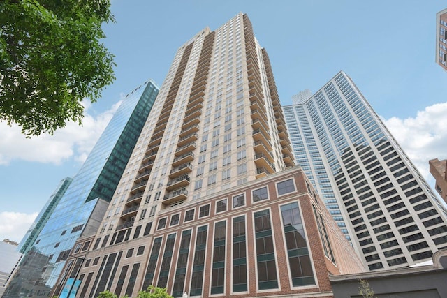 1111 S Wabash Ave Unit 1410, Chicago, IL 60605 - view of building exterior