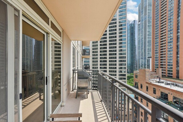 1111 S Wabash Ave Unit 1410, Chicago, IL 60605 - balcony with a view of city
