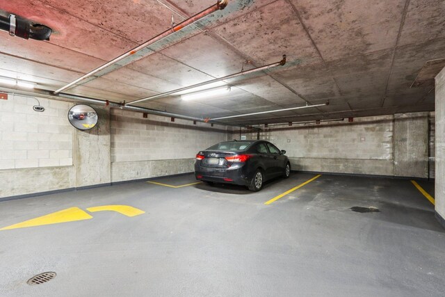 1111 S Wabash Ave Unit 1410, Chicago, IL 60605 - view of parking deck