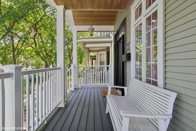 1959 W Berwyn Ave, Chicago, IL 60640 - view of wooden porch