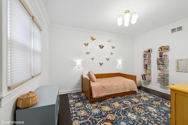 1959 W Berwyn Ave, Chicago, IL 60640 - bedroom featuring crown molding and wood finished floors