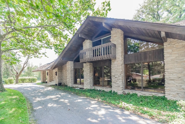 8080 Wolf Rd, Burr Ridge, IL 60527 - photo 2