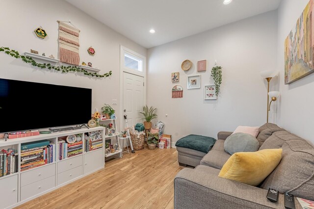 3331 S Ashland Ave, Chicago, IL 60608 - living area featuring wood finished floors and recessed lighting