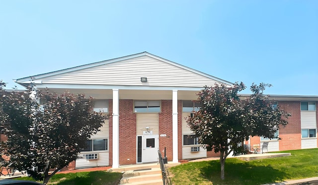 670 Marilyn Ave Unit 203, Glendale Heights, IL 60139 - photo 1