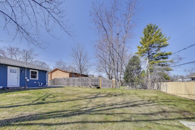 3505 Newcastle Rd, Waukegan, IL 60087 - view of yard featuring a wooden deck