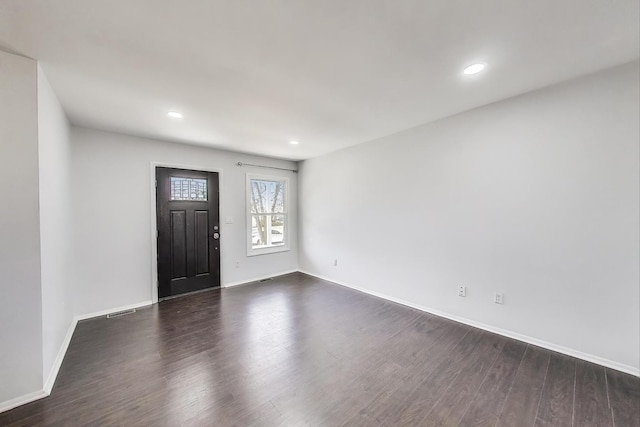 3505 Newcastle Rd, Waukegan, IL 60087 - entrance foyer with dark wood-type flooring, baseboards, and recessed lighting