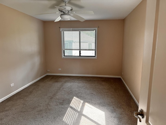 300 Pembridge Ln Unit D2, Schaumburg, IL 60193 - carpeted spare room featuring a ceiling fan and baseboards