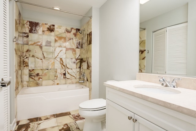 3125 W Fullerton Ave Unit 214, Chicago, IL 60647 - full bath with a closet, vanity, and shower / bathtub combination