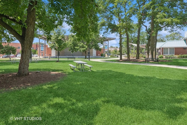 313 N Hale St, Wheaton, IL 60187 - view of home's community with a lawn