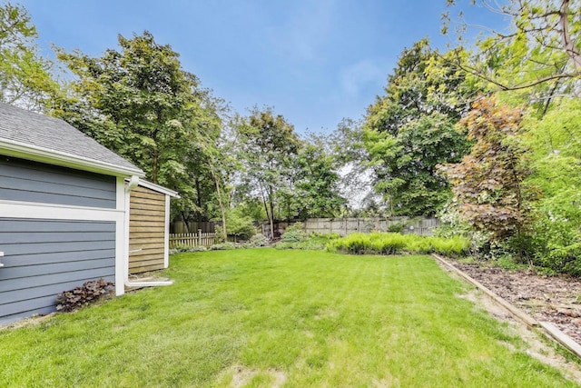 1350 Saint Johns Ave, Highland Park, IL 60035 - view of yard