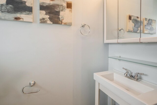 430 Florian Dr, Des Plaines, IL 60016 - bathroom with a sink