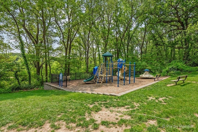5N538 Hidden Springs Dr, Saint Charles, IL 60175 - view of community playground