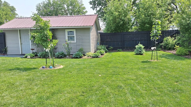 306 N Joy St, Tampico, IL 61283 - view of yard