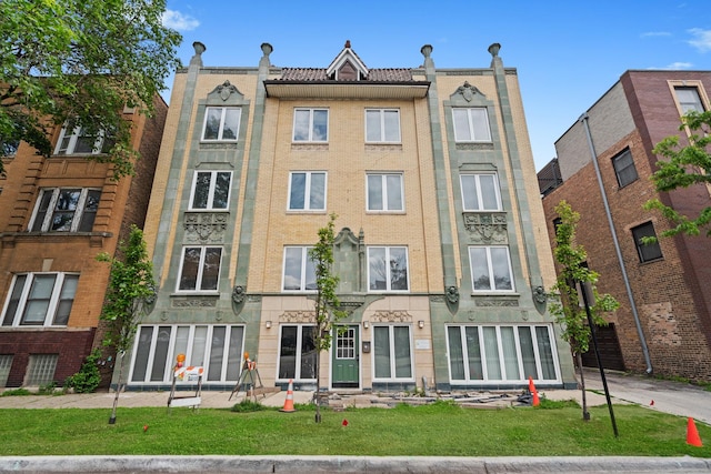 1636 W Melrose St Unit 205, Chicago, IL 60657 - photo 1