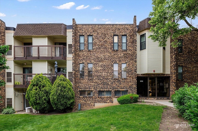 2151 Country Club Dr Unit 6, Woodridge, IL 60517 - view of building exterior
