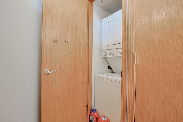 4925 N Harlem Ave Unit 3, Chicago, IL 60656 - washroom featuring stacked washer and clothes dryer