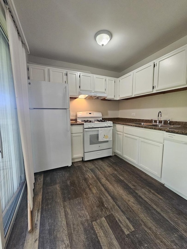 78 N Victoria Ln Unit F, Streamwood, IL 60107 - kitchen featuring white appliances, a sink, dark wood-style floors, under cabinet range hood, and dark countertops