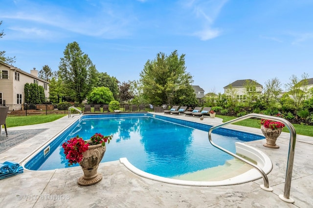 900 Legacy Rdg, Algonquin, IL 60102 - view of swimming pool with a patio area