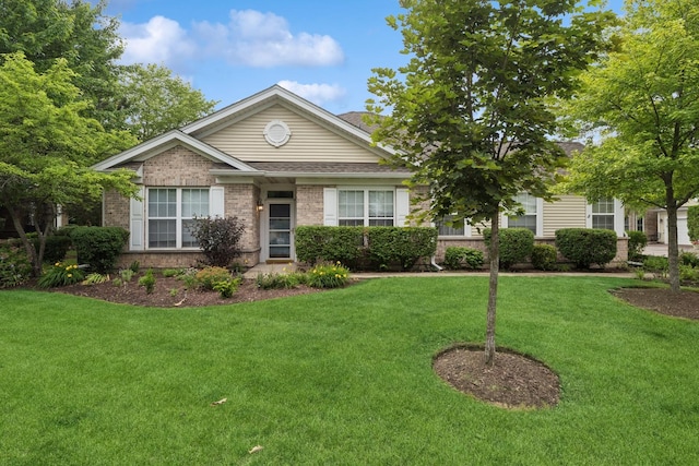 49 Ashbrook Ct, Grayslake, IL 60030 - photo 1