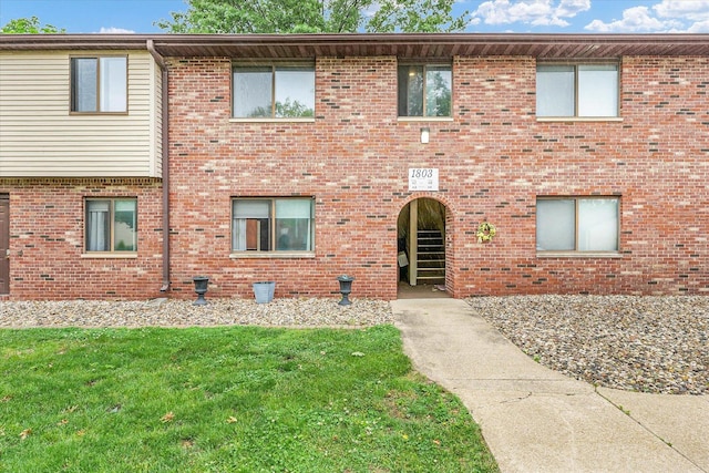 1803 Oliver Dr Unit 3, Urbana, IL 61802 - view of front of house with a front yard and brick siding