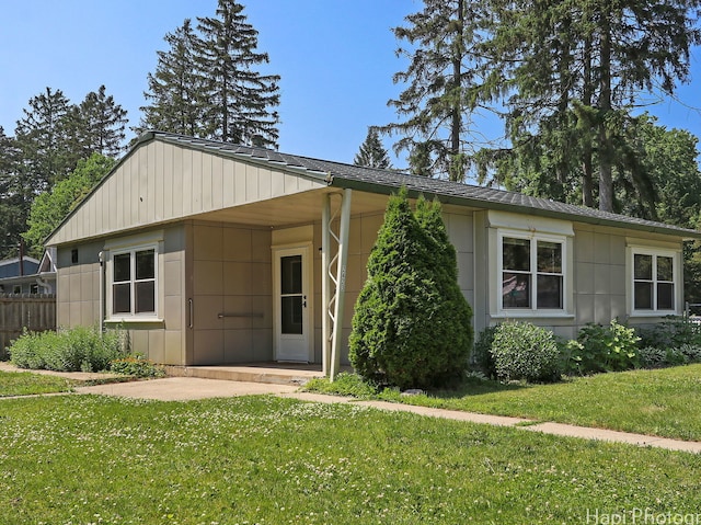2423 Mogra Dr, Mchenry, IL 60050 - photo 1
