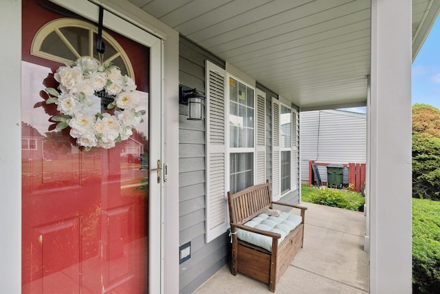 125 W Sprucewood Ln, Round Lake Beach, IL 60073 - view of covered porch