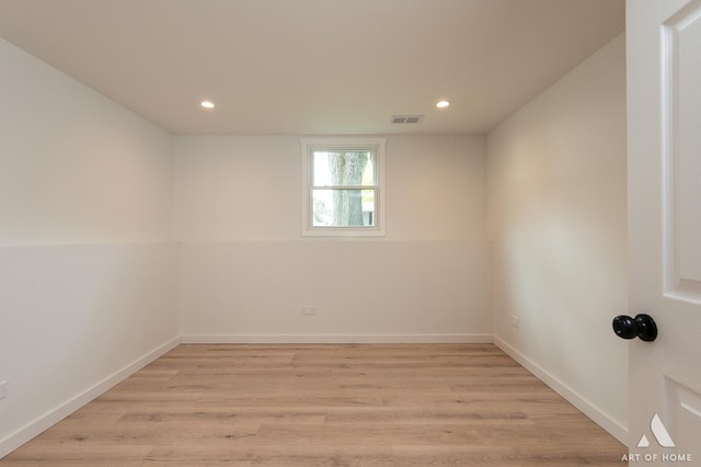 9058 Caddy Ct, Orland Park, IL 60462 - empty room with light wood-style flooring and recessed lighting