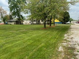 785 Alice St, Chicago Heights, IL 60411 - view of green lawn