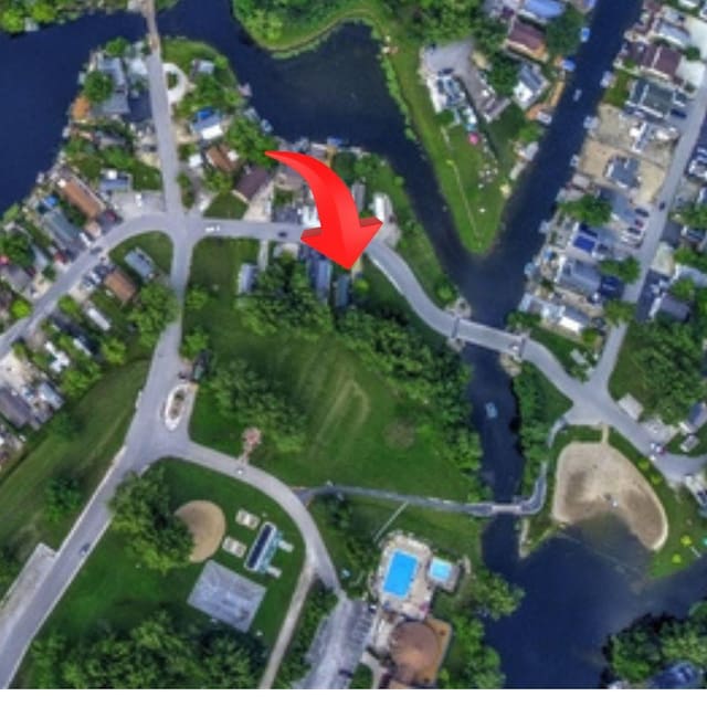 1 Dinosaur Rd, Wilmington, IL 60481 - aerial overview of property's location featuring a nearby body of water