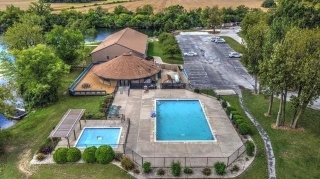 1 Dinosaur Rd, Wilmington, IL 60481 - aerial view of property and surrounding area featuring a pool