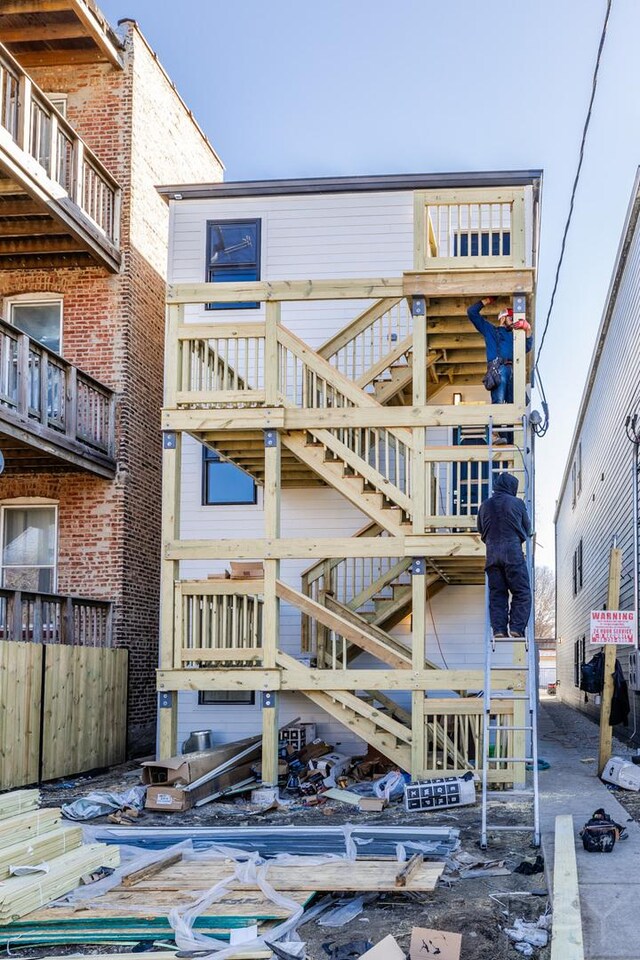 5530 S Michigan Ave, Chicago, IL 60637 - view of community featuring stairway