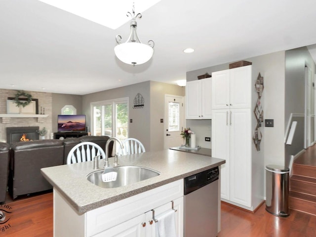 14802 Anne Ct, Oak Forest, IL 60452 - kitchen featuring dishwasher, a sink, dark wood-style floors, a kitchen island with sink, and recessed lighting
